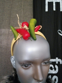 TUC čelenka a motýlek