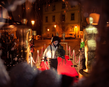 líčení a maska EDWARD