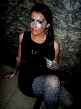 večírek s maskou - bez masky