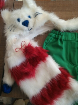 kočičky čepice, rukavice, ocásky a šály